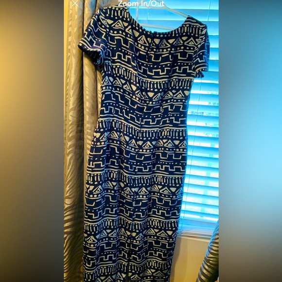 100% Silk Maggie London Dress - Picture 2 of 7